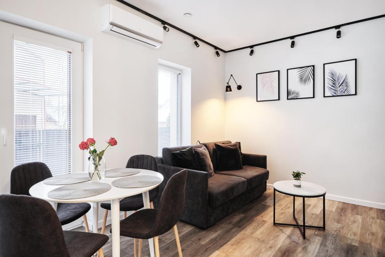 Owls Hill Apartment Каунас Экстерьер фото