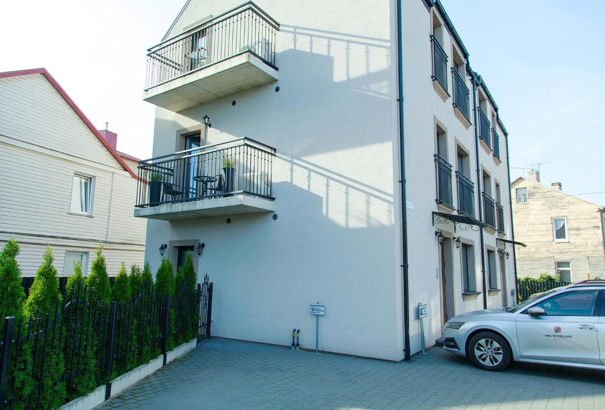 Owls Hill Apartment Каунас Экстерьер фото