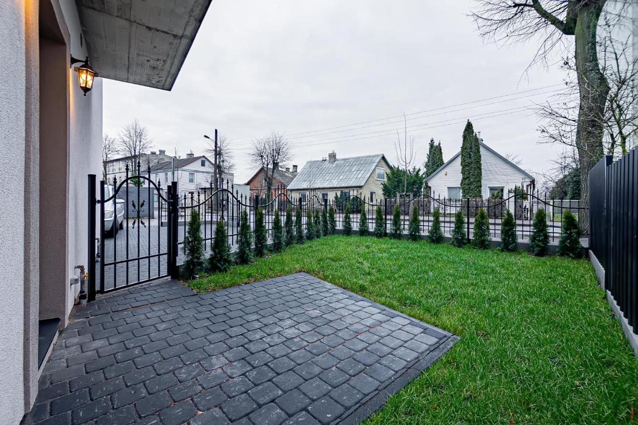 Owls Hill Apartment Каунас Экстерьер фото
