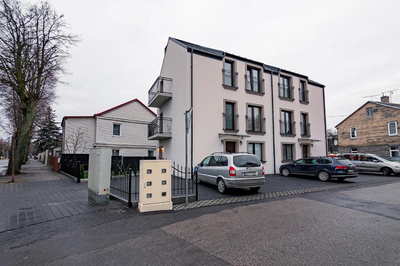 Owls Hill Apartment Каунас Экстерьер фото